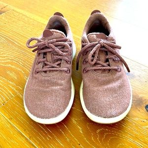 Allbirds Mizzel sneakers.